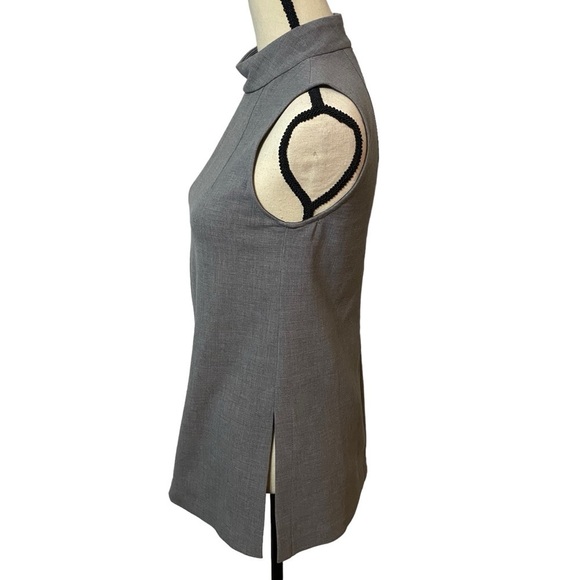 EUC Trina Turk Jaya Tunic Mock Neck Sleeveless Top in Gray Sz 2 - Picture 2 of 9
